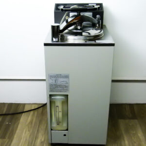 Sanyo MLS-3020U Free-Standing Autoclave with Instrument Baskets