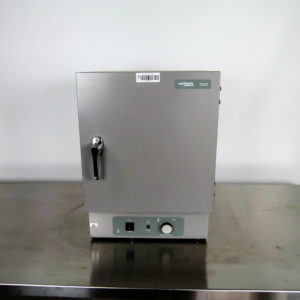 VWR Model 1500E bench-top Incubator